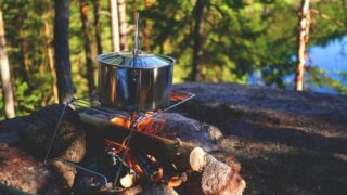 best camping cookwares for open fire and campfire