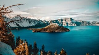 Can-you-swim-in-Crater-lake