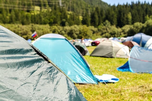 Choose your campsite carefully - the best thing is to know your neighbors to avoid any misunderstanding