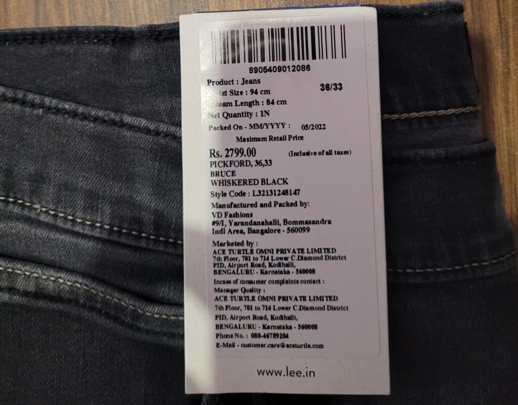 Lee jean comes with a tag that tells the date of the particular jean