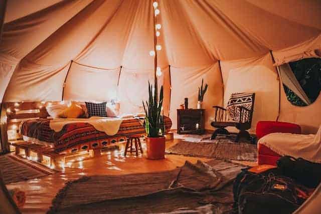 The very beautiful yurt is here to give you the best glamping experience for luxury campers